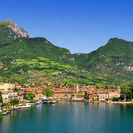 The Bon'Ora Apartment - Happy Rentals Riva del Garda Exterior foto